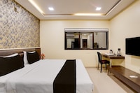 Collection O Vyara Railway Station Formerly Crystal Guest House