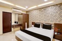 Collection O Vyara Railway Station Formerly Crystal Guest House