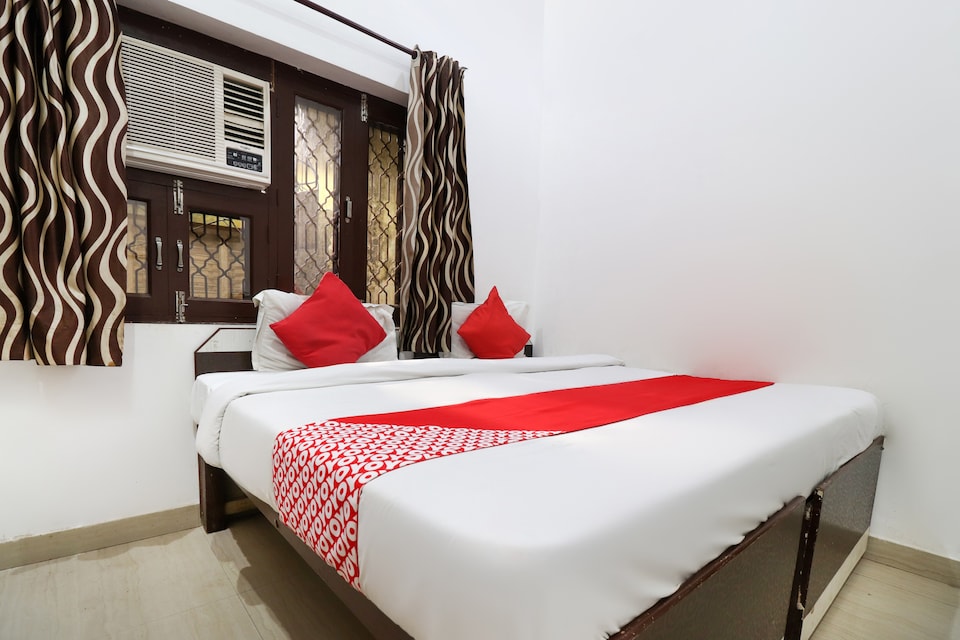 OYO 68459 Manhar Guest House, Banke Bihari Mandir Vrindavan, Vrindavan