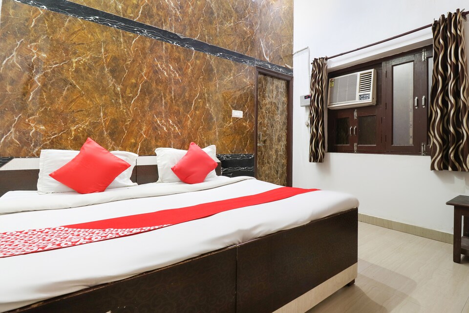 OYO 68459 Manhar Guest House, Banke Bihari Mandir Vrindavan, Vrindavan