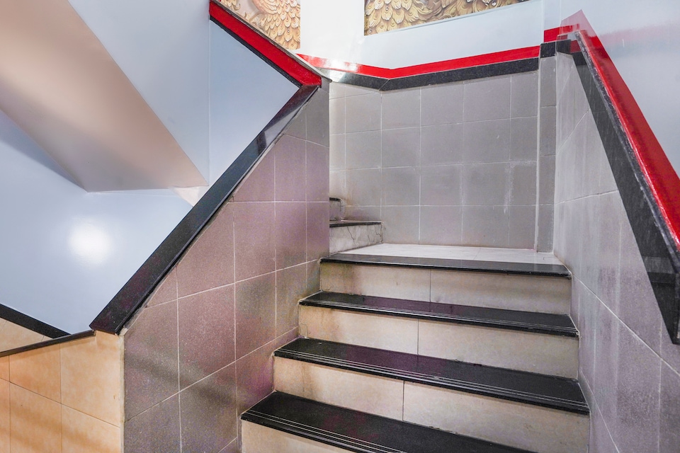 OYO Flagship 68474 Hotel Viraj, Swargate Pune, Pune