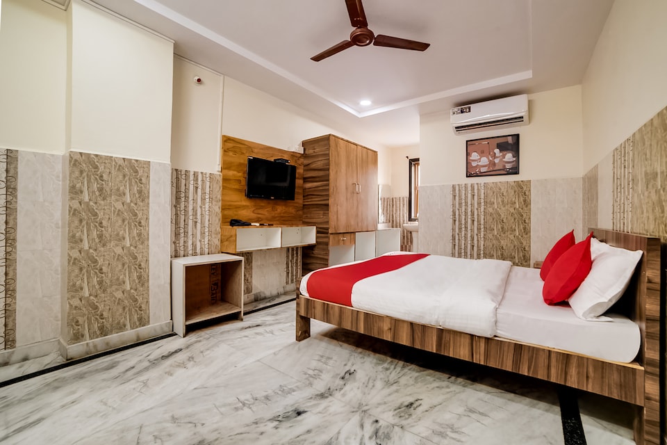 OYO 68484 Hotel Ellora, Silchar, Silchar