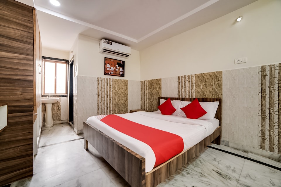 OYO 68484 Hotel Ellora, Silchar, Silchar