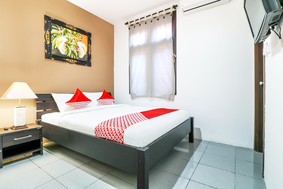 OYO 2702 Arimanu Guest House, Jimbaran, Bali
