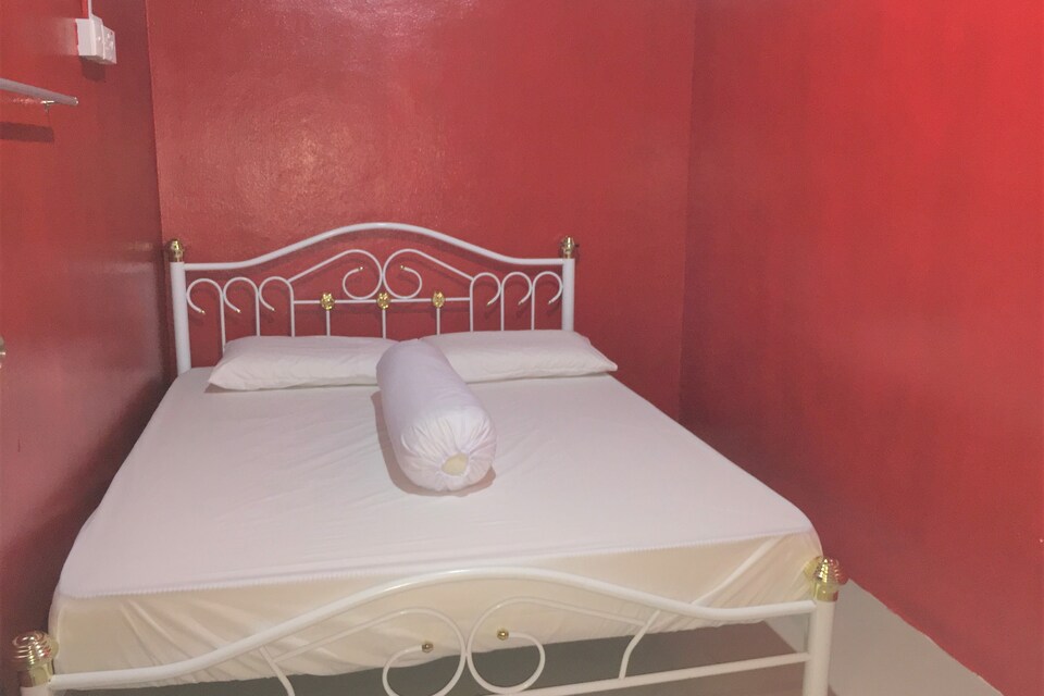 SPOT ON 89769 Mirzal Guest House , Jelutong, Jelutong