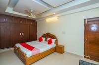 OYO Eyrie Suites Near Ascendas Park Square Mall