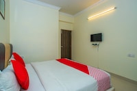 OYO Eyrie Suites Near Ascendas Park Square Mall
