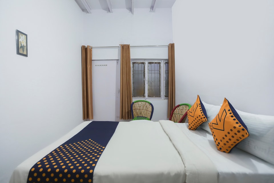 SPOT ON Rb Farms, Greater Noida, Noida