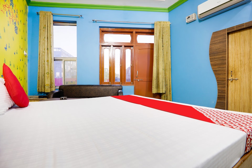 OYO 68570 Hotel Raj Palace, Sikar, Sikar