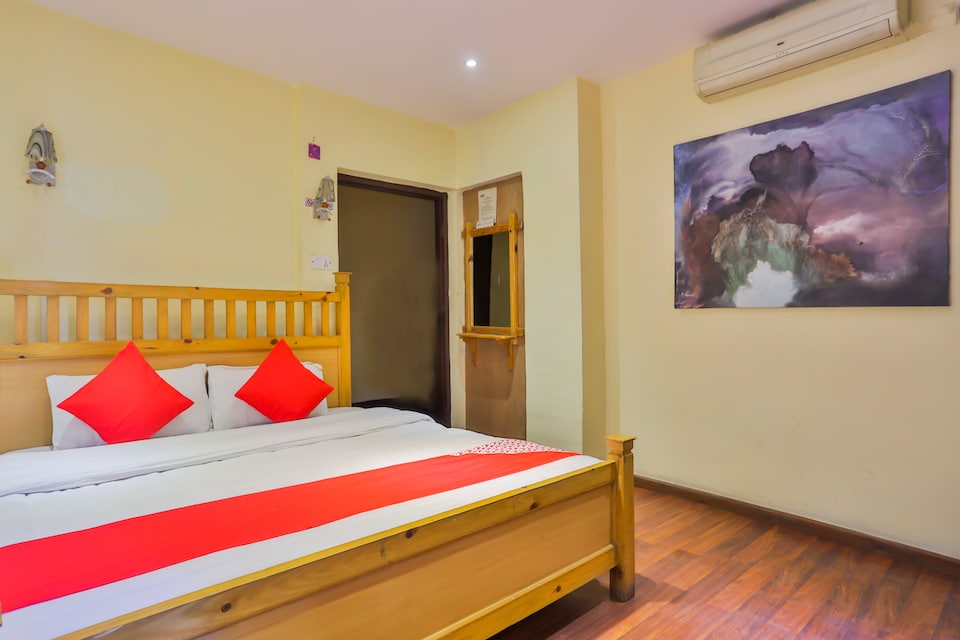 OYO 742 Hotel Thamel Inn And Restaurant , Thamel Kathmandu, Kathmandu