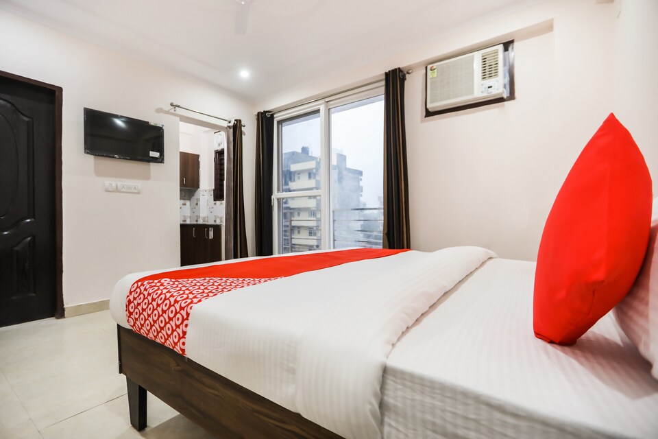 OYO 68577 Deep, Golf Course Road, Gurgaon