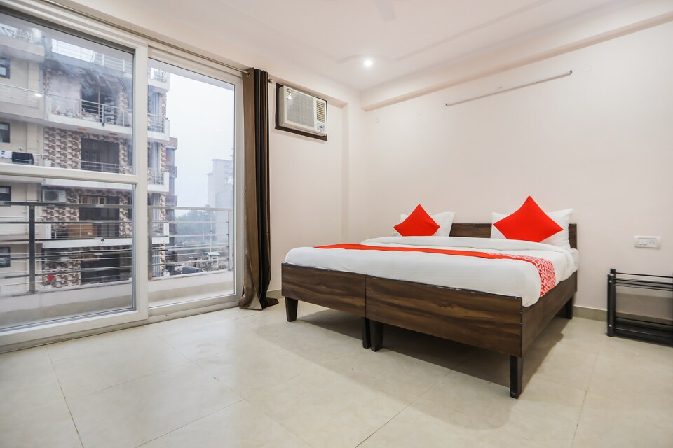 OYO 68577 Deep, Golf Course Road, Gurgaon