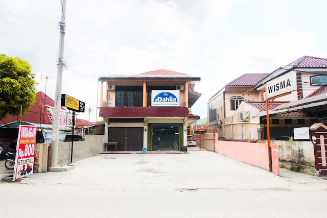 SPOT ON 2721 Wisma Dahlia