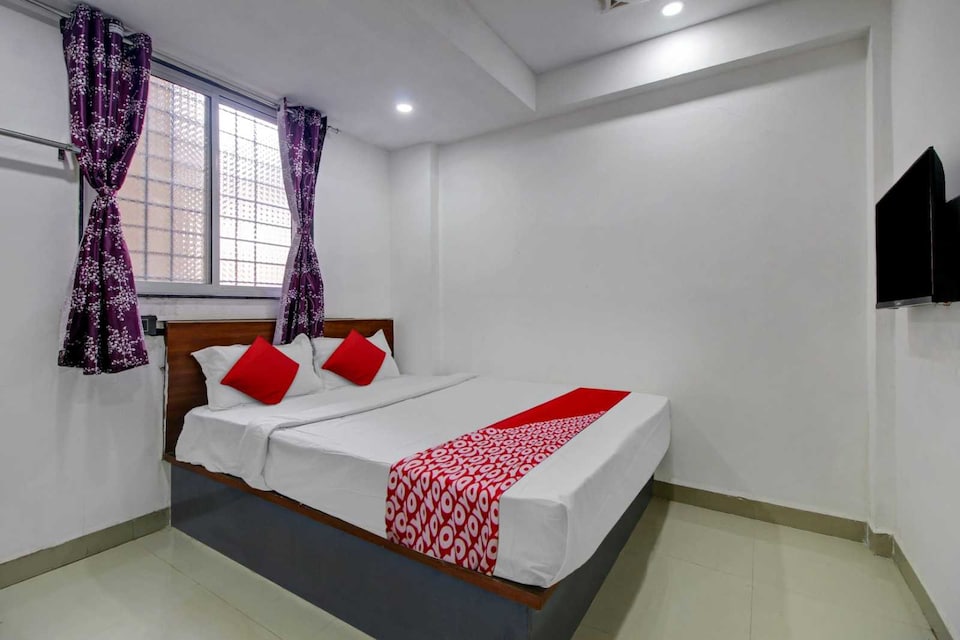 Hotel O Alandi Markal Crossway Formerly Shetkari Mala Lodging, Pimpri Pune, Pune