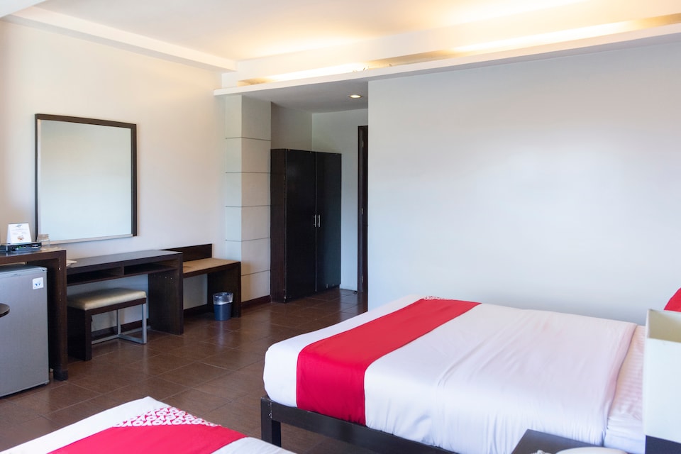 OYO 550 East View Hotel, Bacolod City, Bacolod