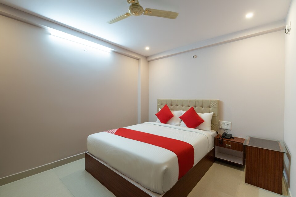 OYO 68624 Sm Suits , Koramangala Forum Mall, Bangalore