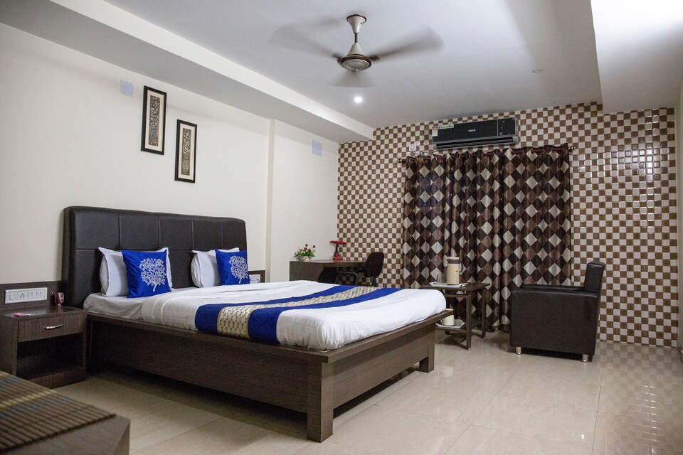OYO 5653 Hotel Rajdhani, Railway Station Bhubneshwar, Bhubaneswar