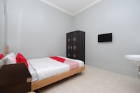 OYO 2737 D'KostNearKraton mangkunegaran