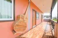 OYO 549 Maesri Resort