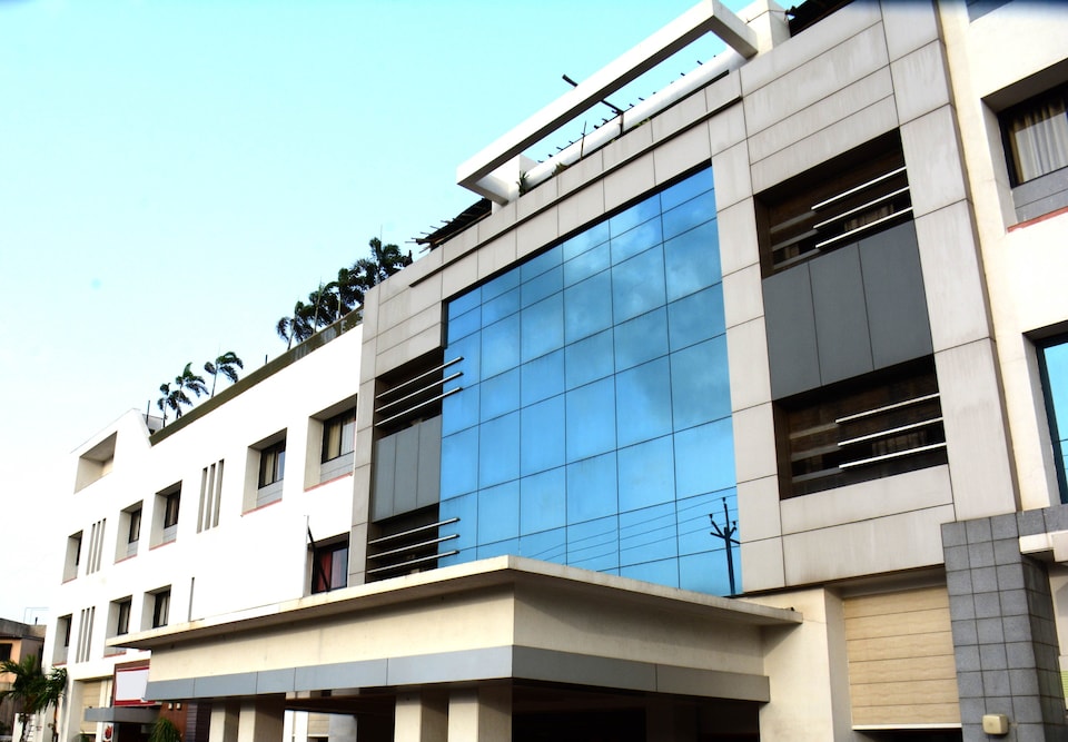 OYO 877 Hotel Surya Renaissance, Modakeshwar Mandir Nashik, Nashik