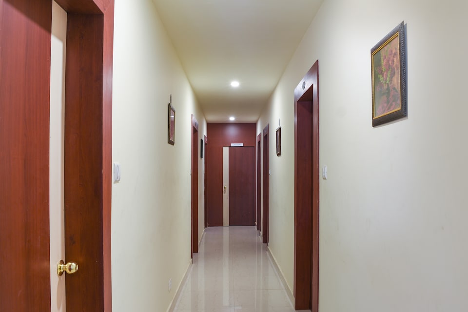 Hotel O New Sky Palace Residency, Mumbai International Airport, Mumbai