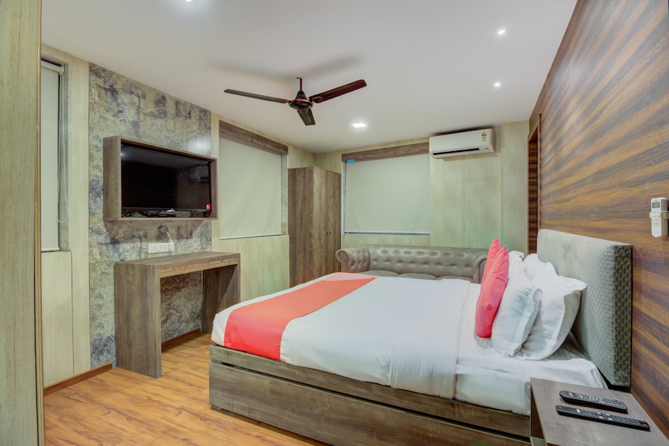 Hotel O New Sky Palace Residency, Mumbai International Airport, Mumbai