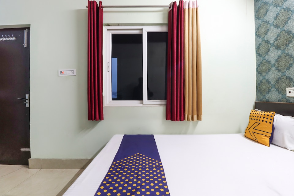 SPOT ON 68732 Hotel Divya Ujala Banquet Hall , Motihari, Motihari