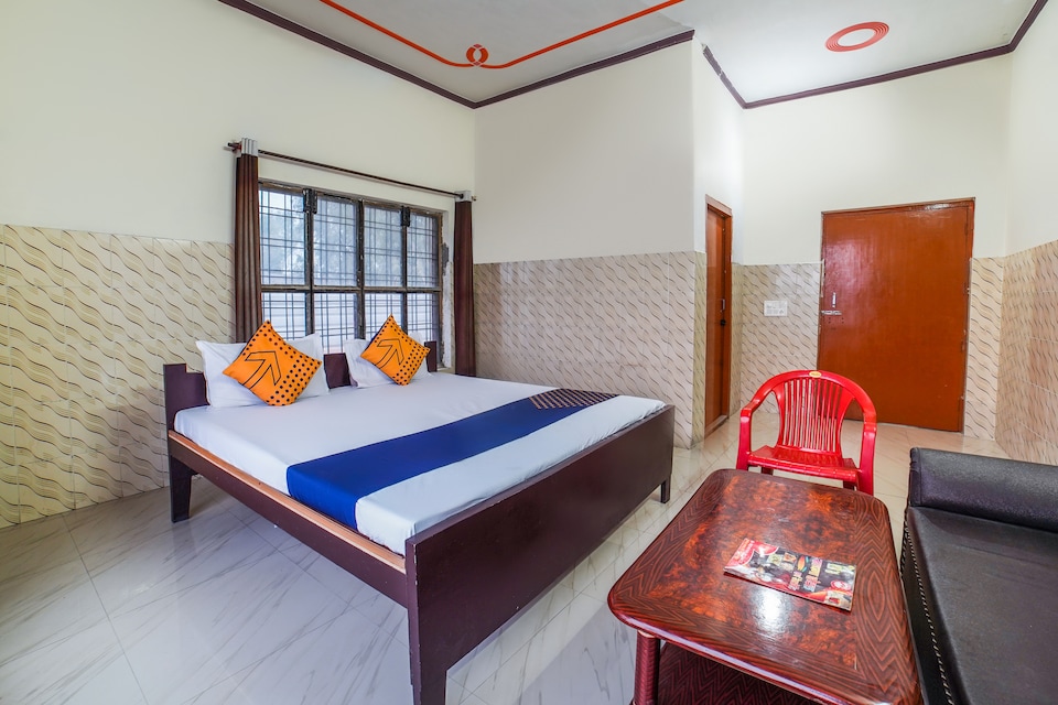 SPOT ON 68760 Hotel Sadhna, ISBT Kashipur, Kashipur