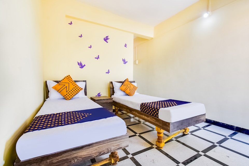 SPOT ON 68761 Apna Executive, Paithan, Aurangabad