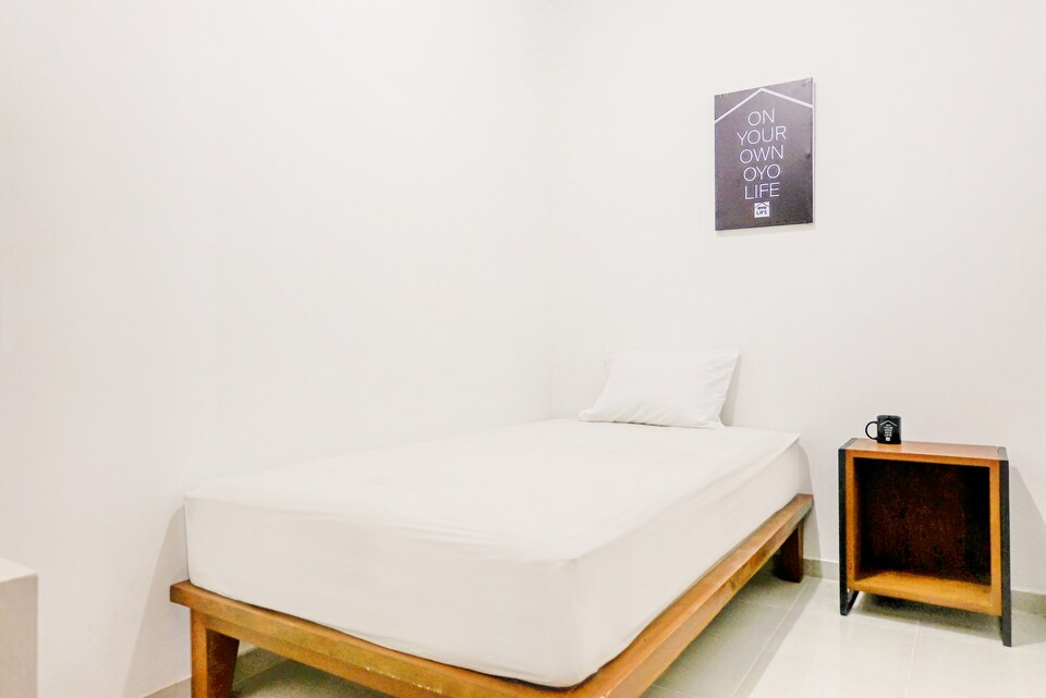 OYO Life 2748 Omah Anin Boarding House, Malang Kota, Malang