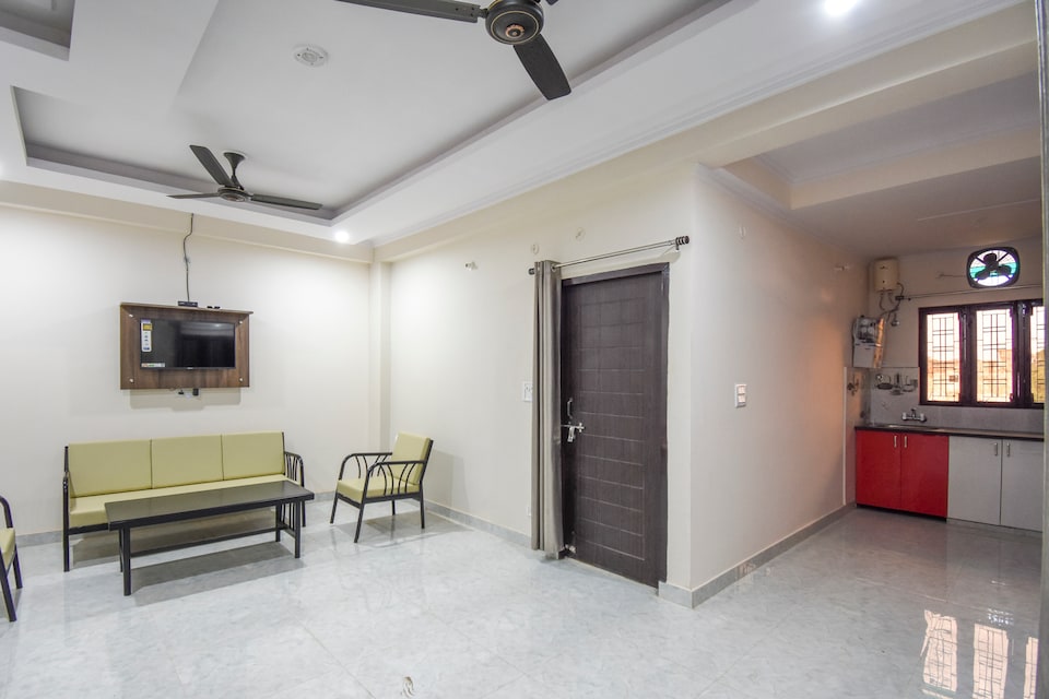 OYO Home 68766 Exquisite 2bhk Apartment Dehradun, Sahastradhara Road, Dehradun