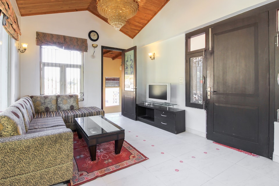 OYO Home 68769 Pleasant Family Suite Bhowali, Bhowali Nainital, Nainital