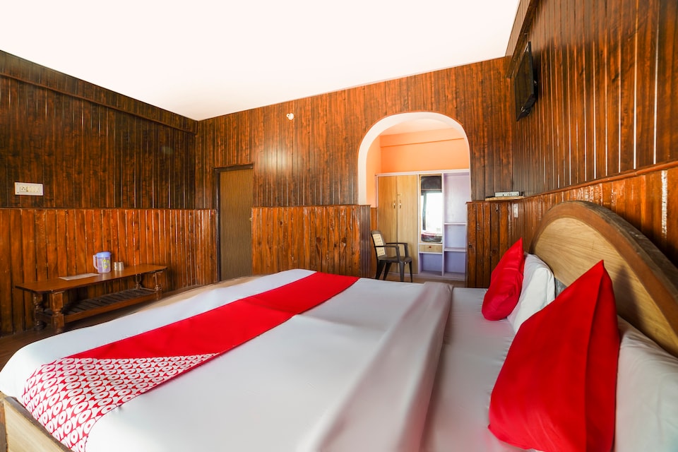OYO 68784 Hotel Sunrise, Pithoragarh city, Pithoragarh
