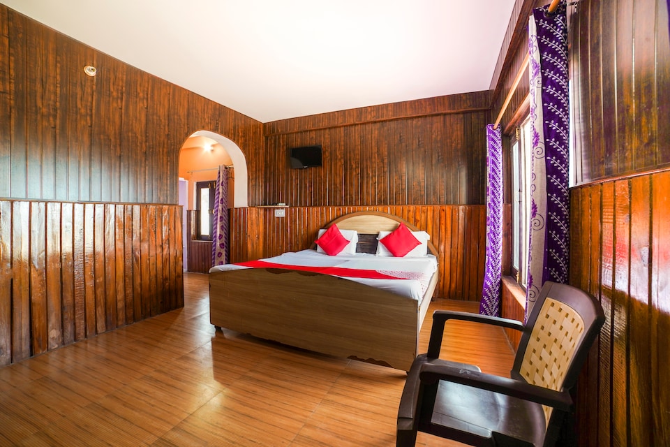 OYO 68784 Hotel Sunrise, Pithoragarh city, Pithoragarh