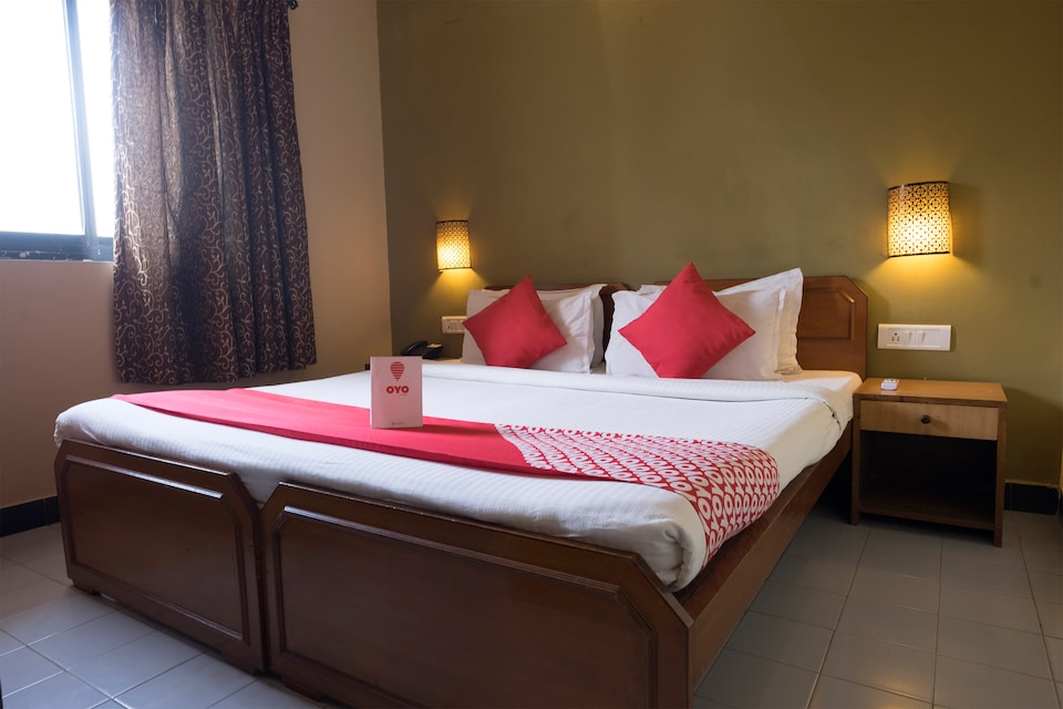 OYO Hotel 878 Hotel Sunkissed Plaza, Calangute Goa, Goa