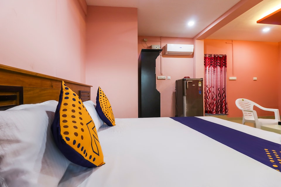 SPOT ON 68802 Kps Tourist Home, Malappuram Town, Malappuram