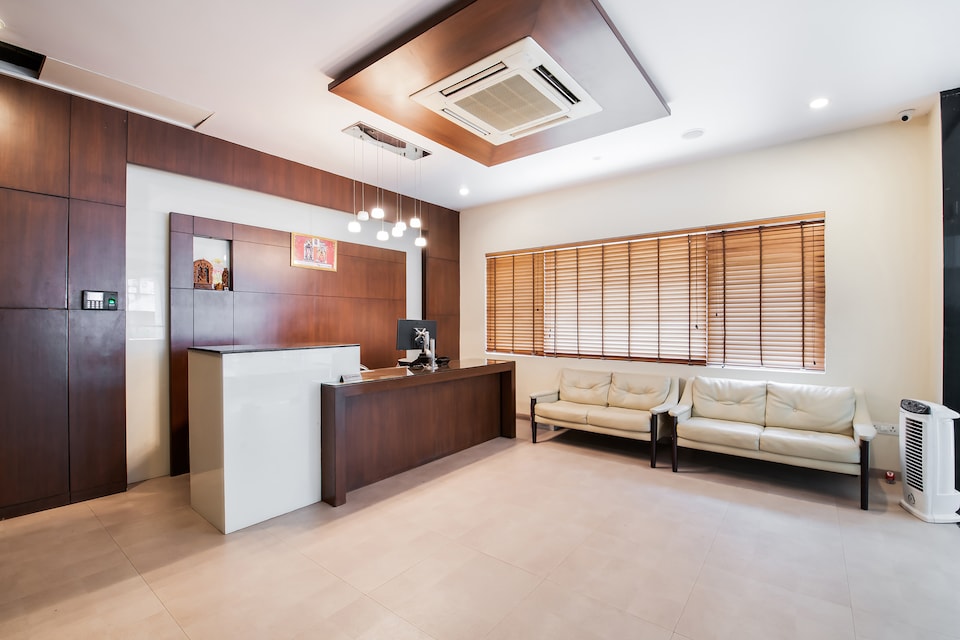 Capital O 68839 Royal Regency , Rajahmundry, Rajahmundry