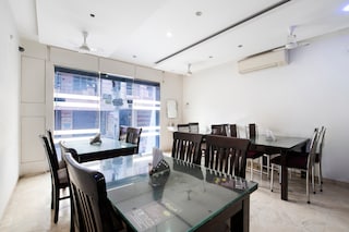 Capital O 68839 Royal Regency , Capital O Rajahmundry, Book