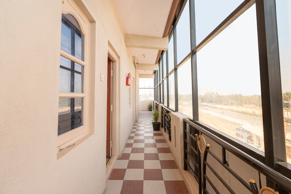 Hotel O MR Lodge, Bidadi, Bangalore