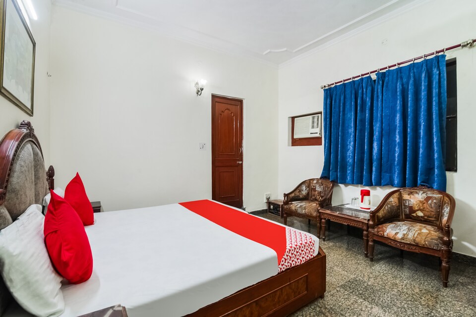 OYO 68858 Hotel Sunshine, Karol Bagh Delhi, Delhi