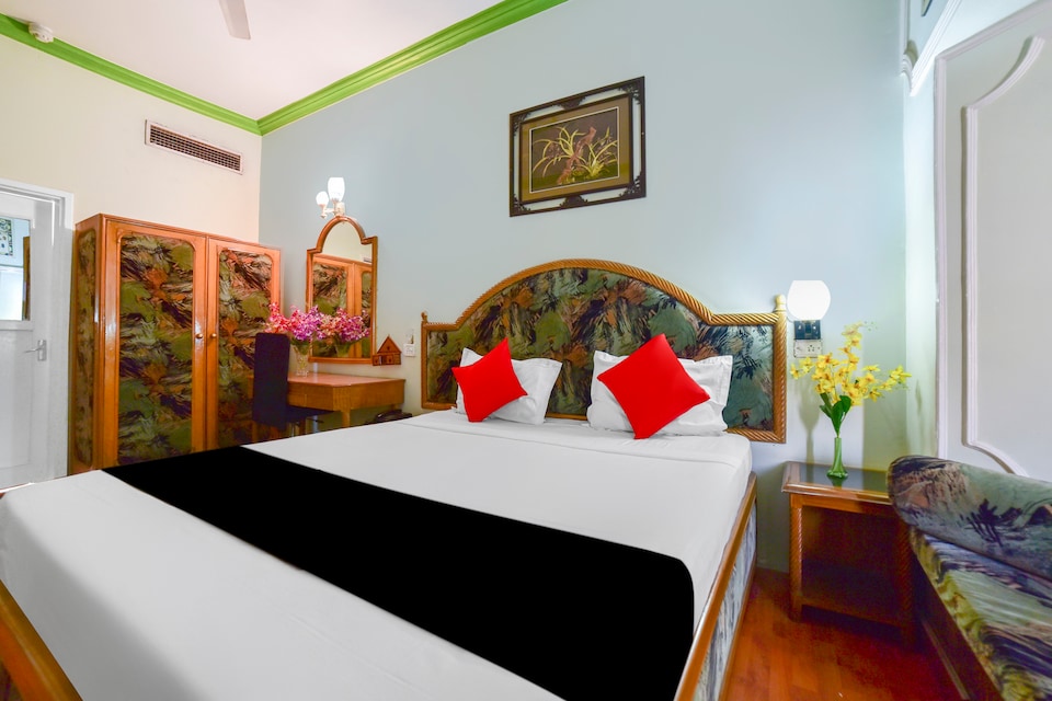 Capital O 68862 Hotel Samrat International, Patna Station, Patna