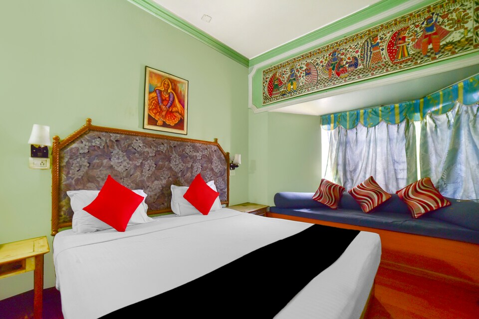 Capital O 68862 Hotel Samrat International, Patna Station, Patna