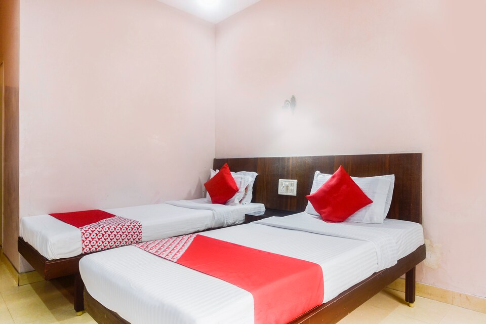 OYO 68885 Ram Bharose  r b h   OYO Rooms Mumbai  Book    2413 OYO