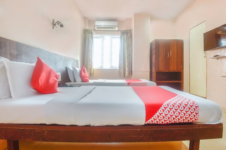 OYO 68885 Ram Bharose (r.b.h), Mumbai Churchgate-Colaba, Mumbai