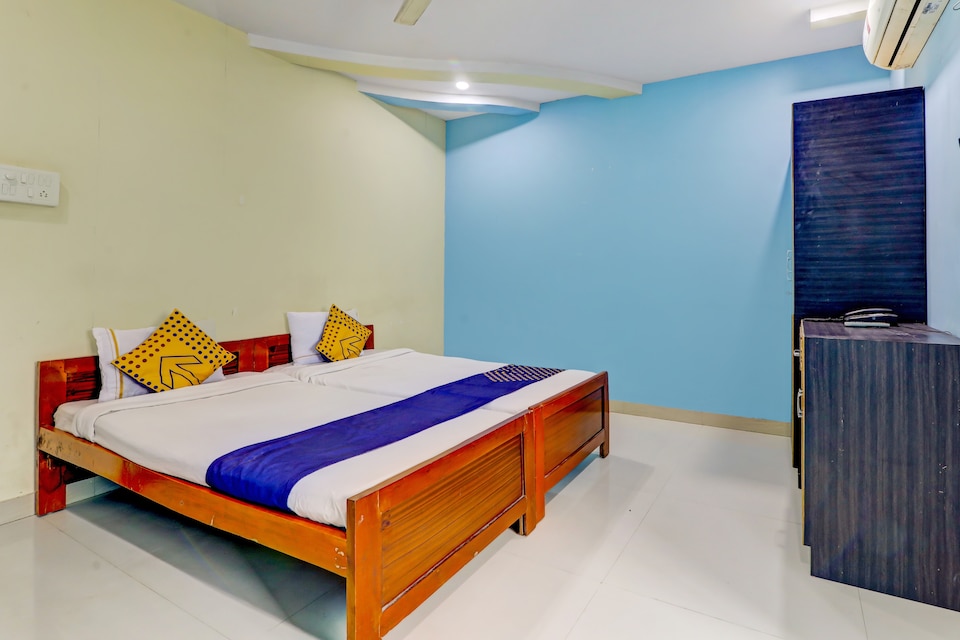 SPOT ON 68888 Srushti Boarding & Lodging, Raichur, Raichur