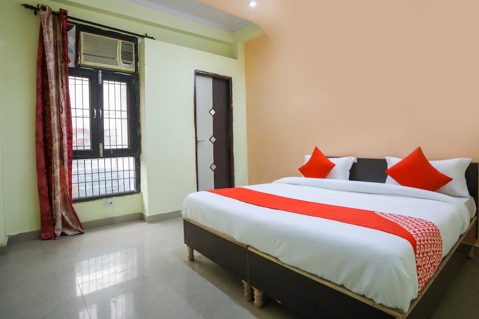 OYO 68893 Rahul Residency, Indirapuram Ghaziabad, Ghaziabad