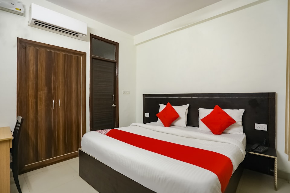  Live as DEL2161, Anand Vihar Delhi, Delhi