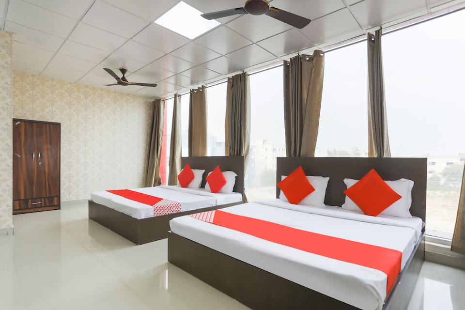Live as NOD1490, Greater Noida, Noida