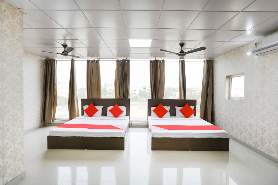 Live as NOD1490, Greater Noida, Noida