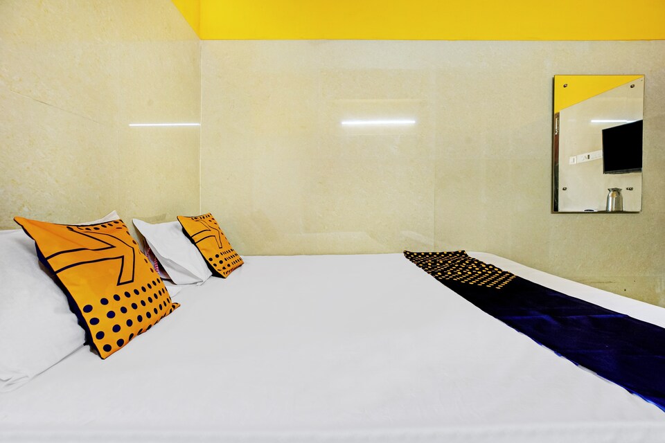 SPOT ON 68901 Prakash Lodge, Othakalmandapam, Coimbatore